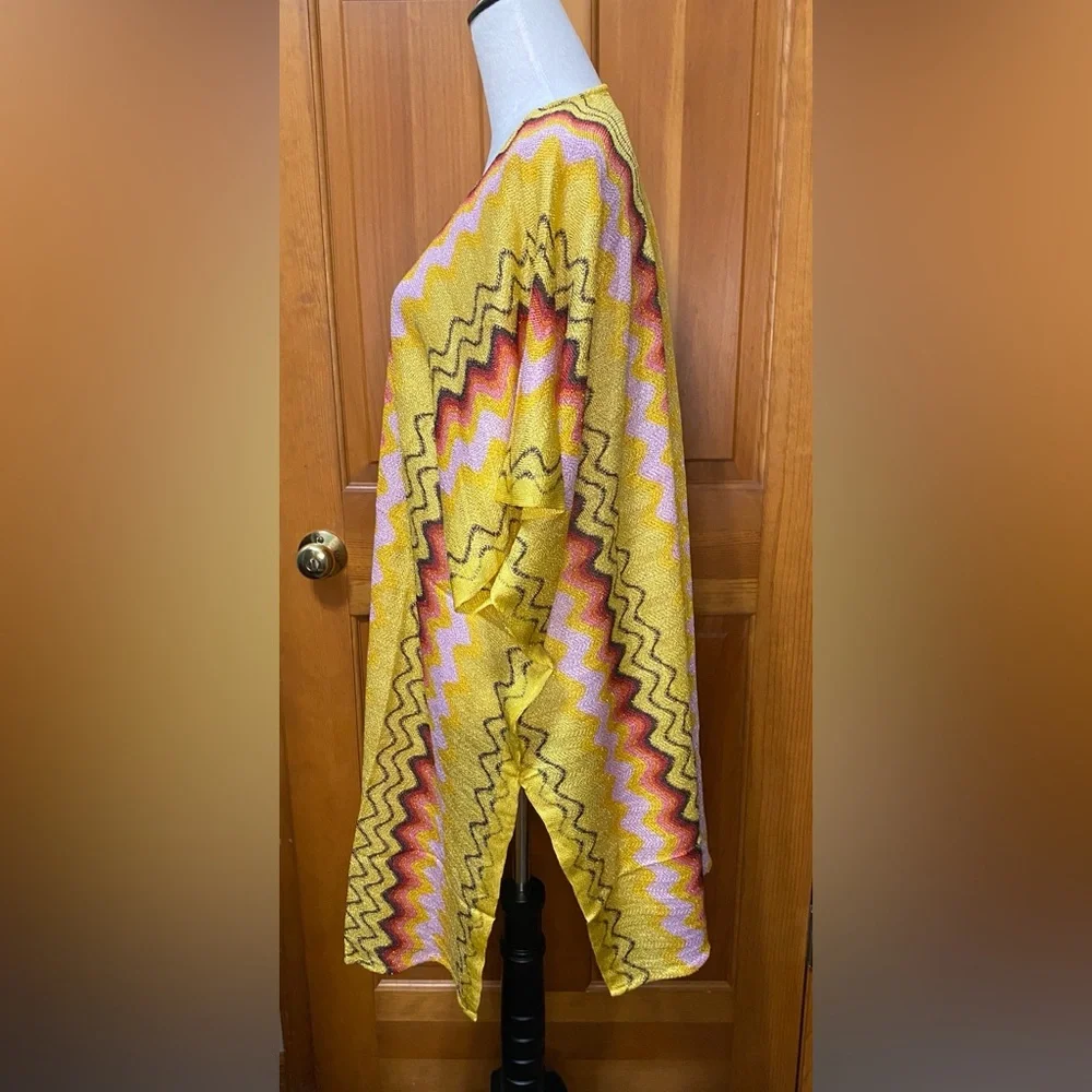 NWT Steve Madden Colorful Zigzag Patterned Kimono - Picture 3 of 5